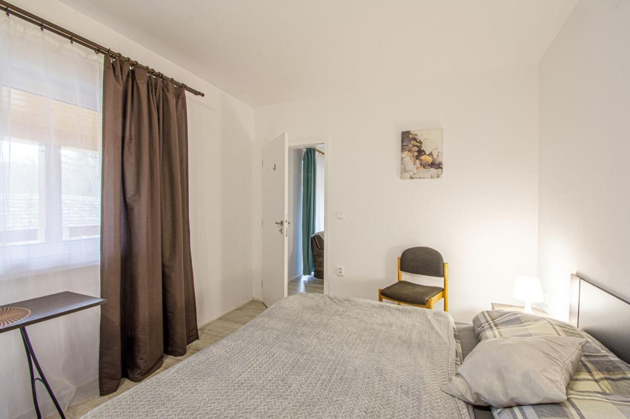 Velky Apartman Zlamanka Kromeriz Ngoại thất bức ảnh